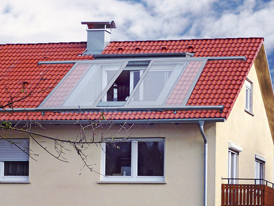 Dachschiebefenster LOGGIA (leicht geöffnet)